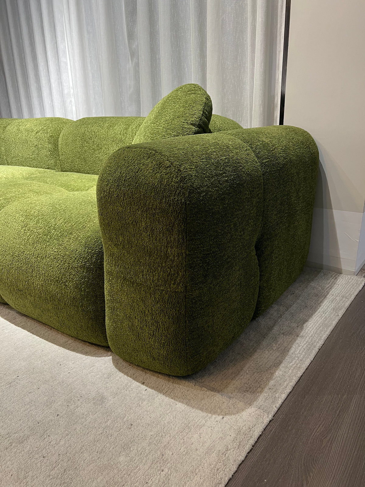 The Agora Cloud Plush Low-Profile Sofa (069#)