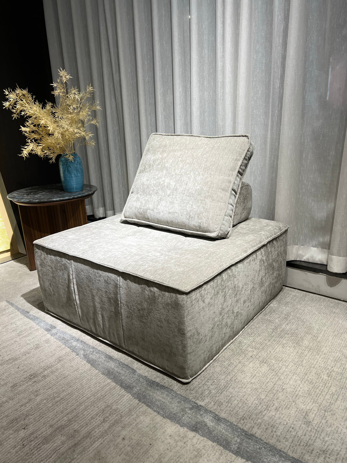 The Agora Mahjong Modular Seating (051#)