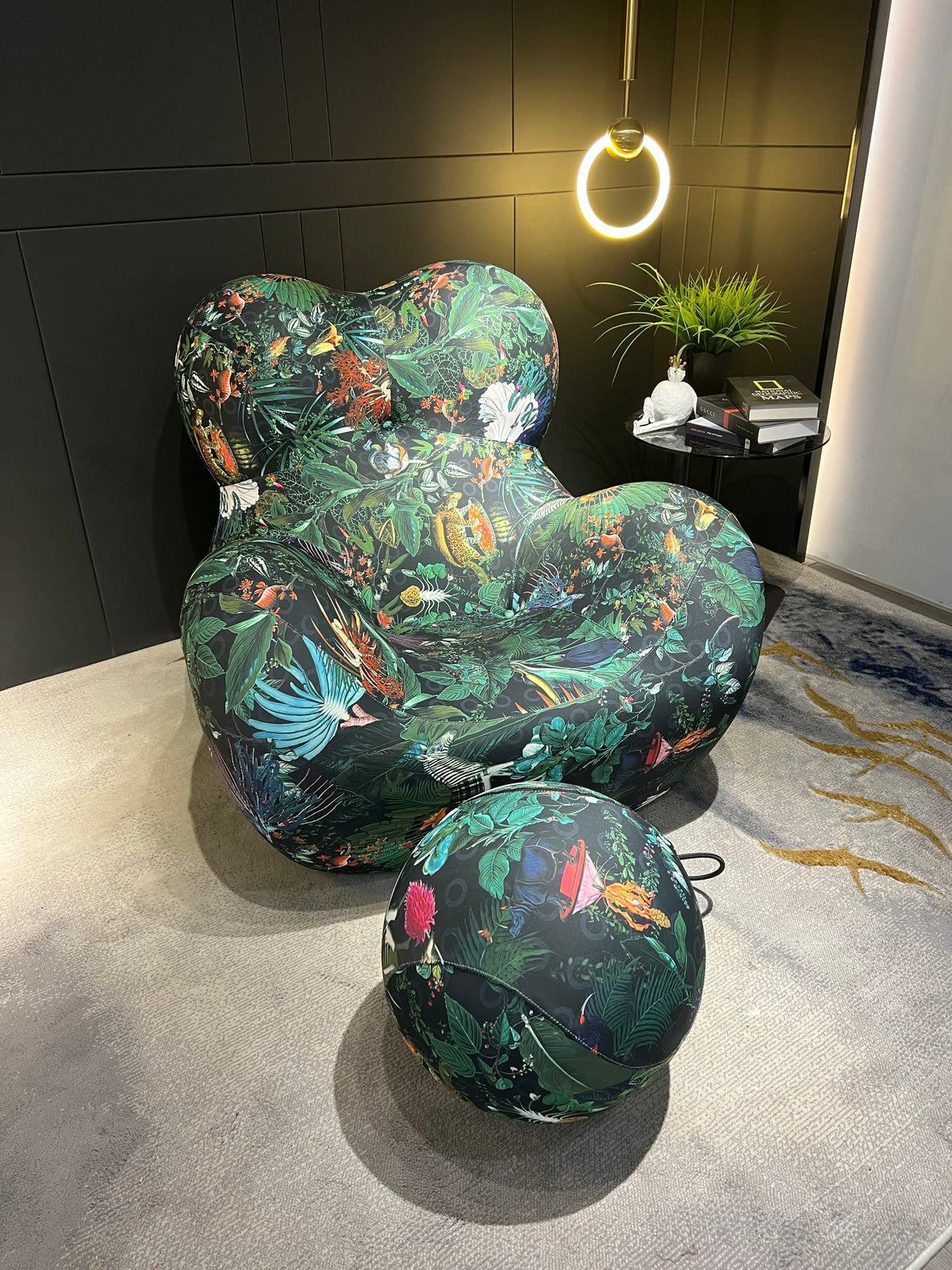 Mommy's Embrace Lounge Chair (015#)