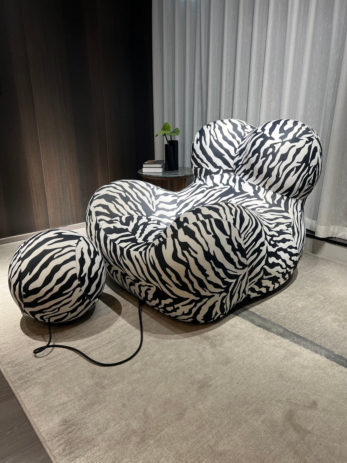 Mommy's Embrace Lounge Chair (015#)